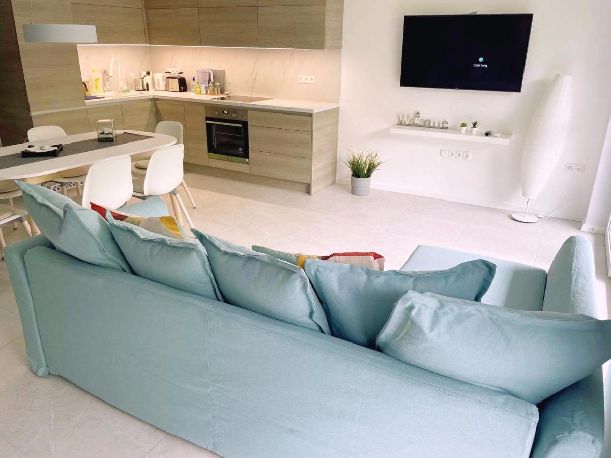 Lakeside Family & Studio Apartments Keszthely Ngoại thất bức ảnh
