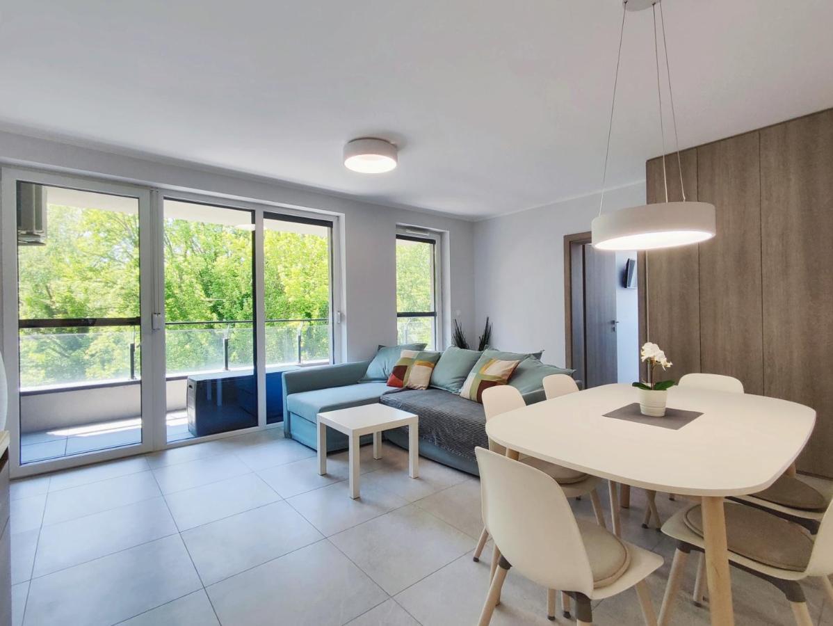 Lakeside Family & Studio Apartments Keszthely Ngoại thất bức ảnh