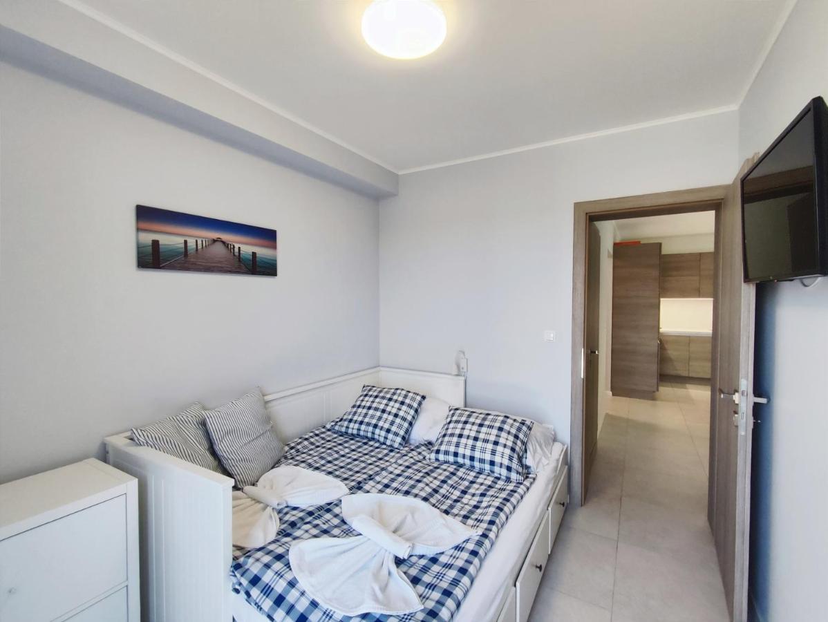 Lakeside Family & Studio Apartments Keszthely Ngoại thất bức ảnh