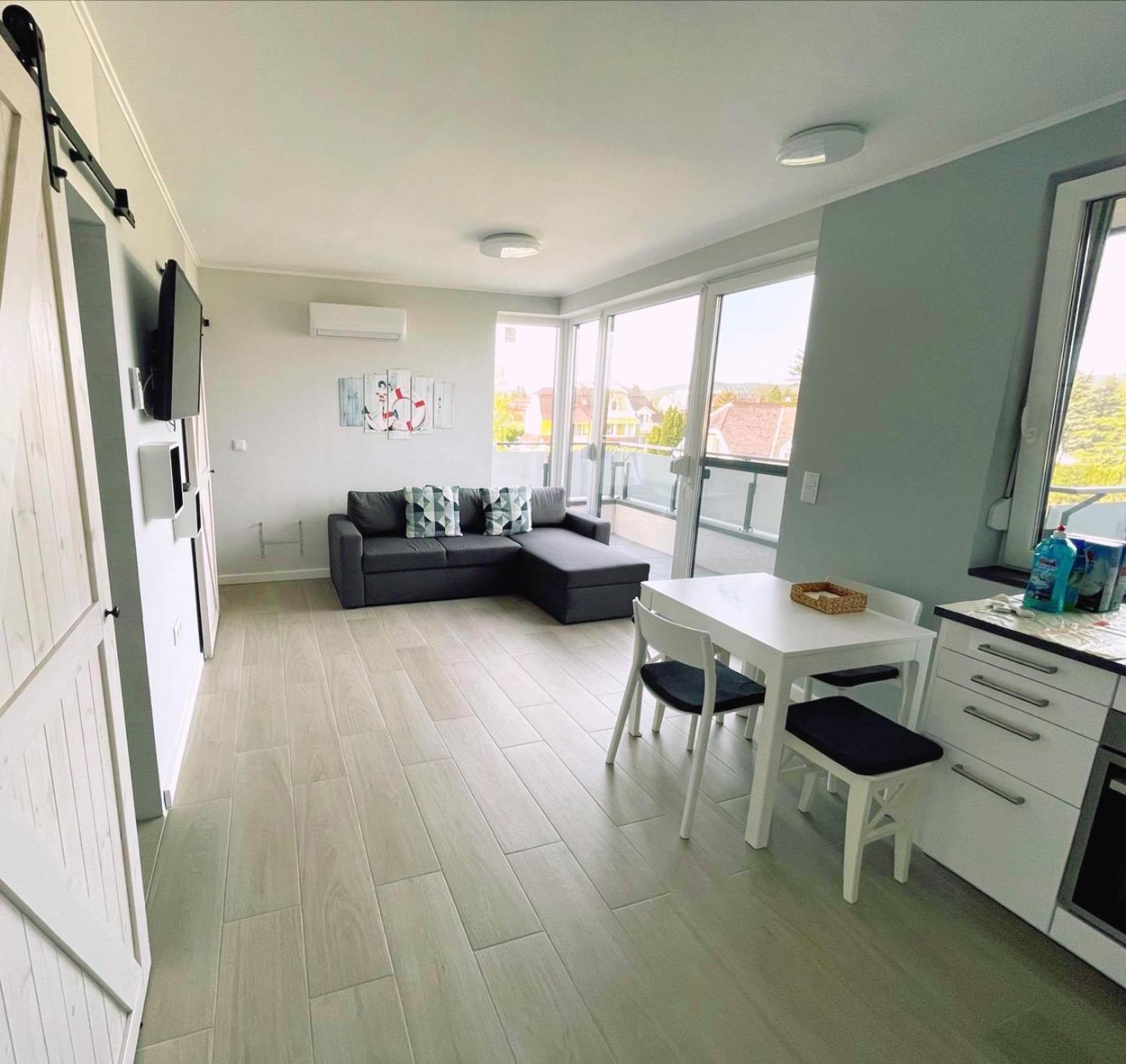 Lakeside Family & Studio Apartments Keszthely Ngoại thất bức ảnh
